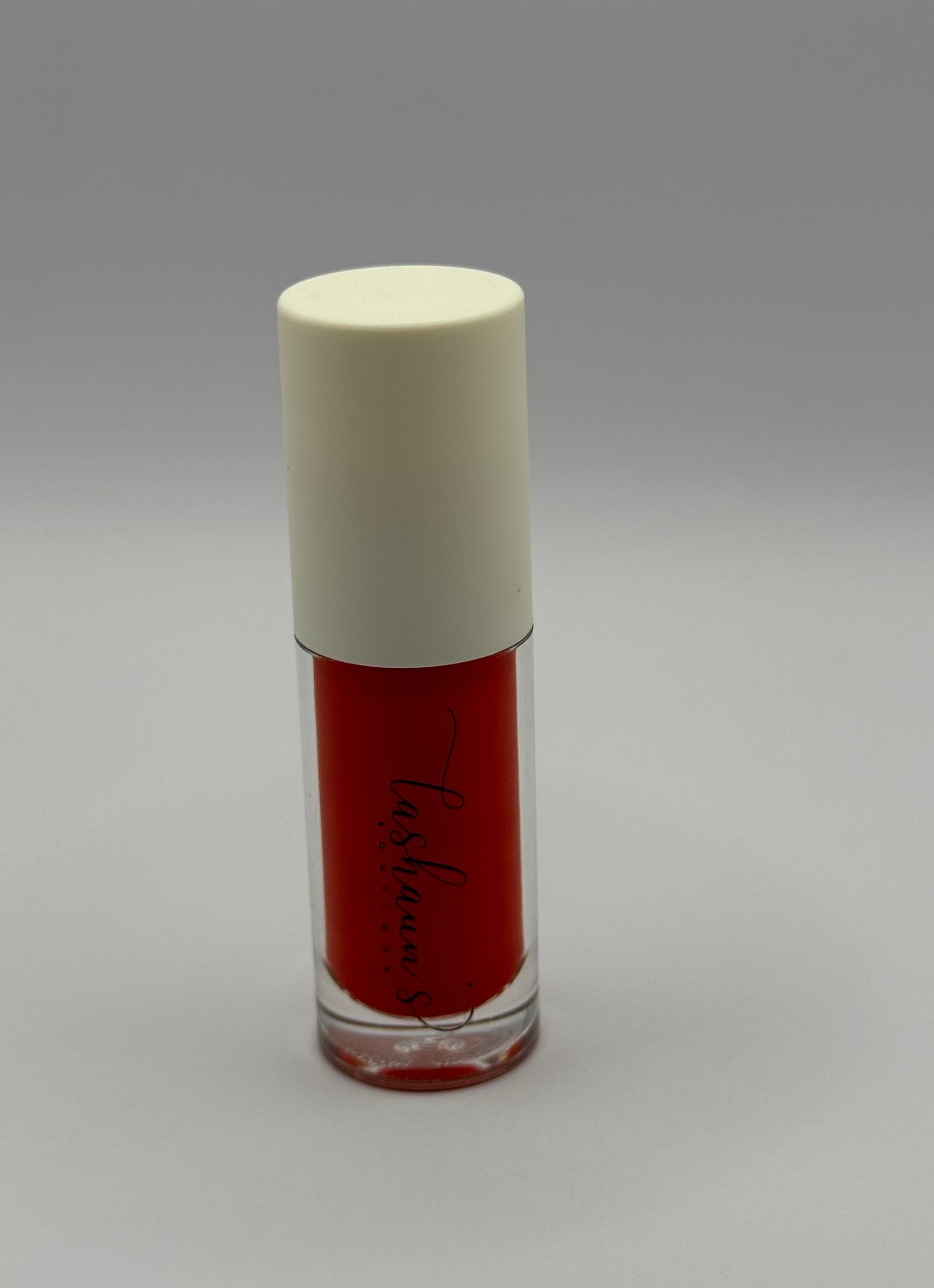 Red pigmented lipgloss